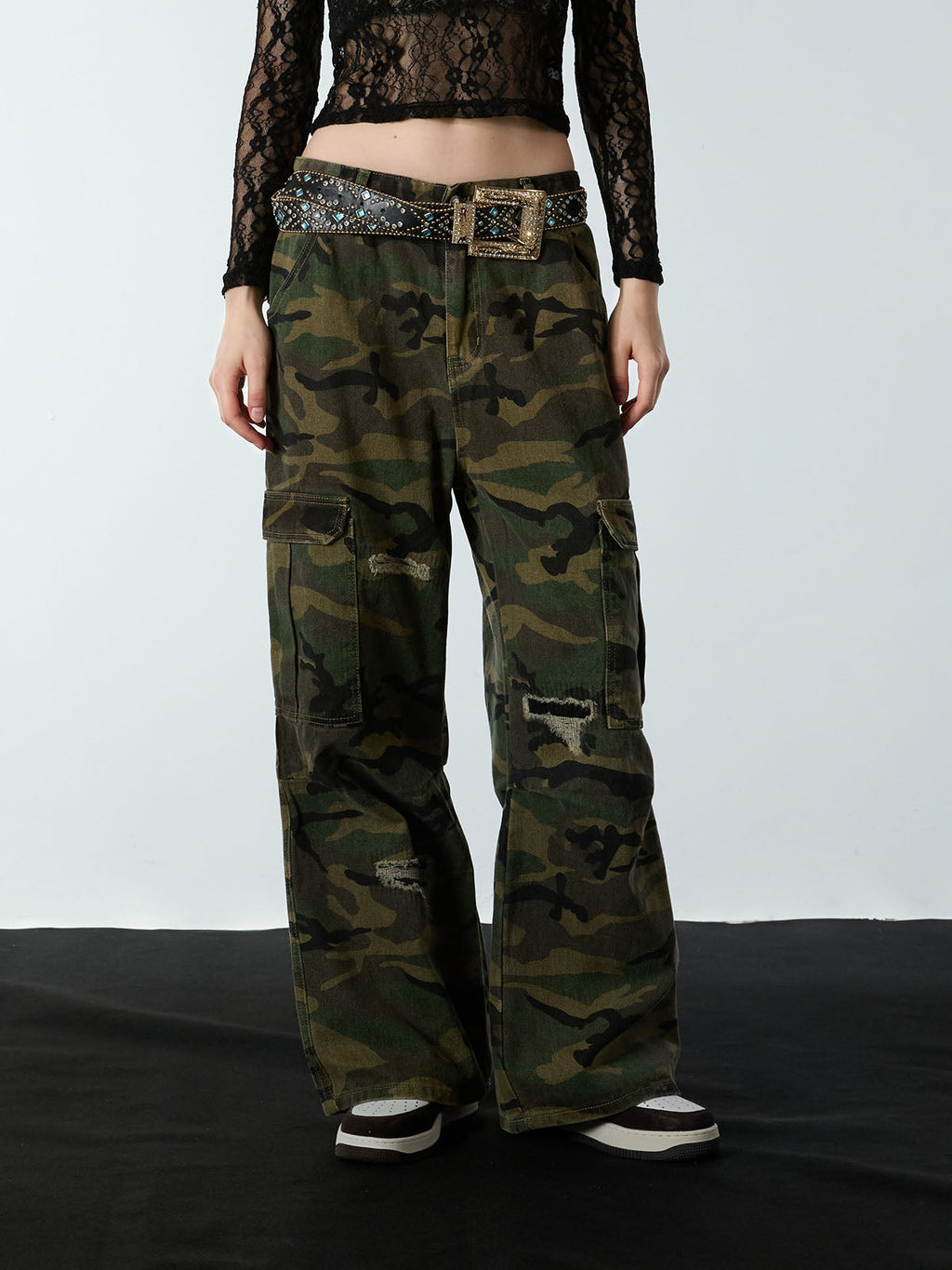 Woven Ripped Camouflage Cargo Baggy Pants - 2410