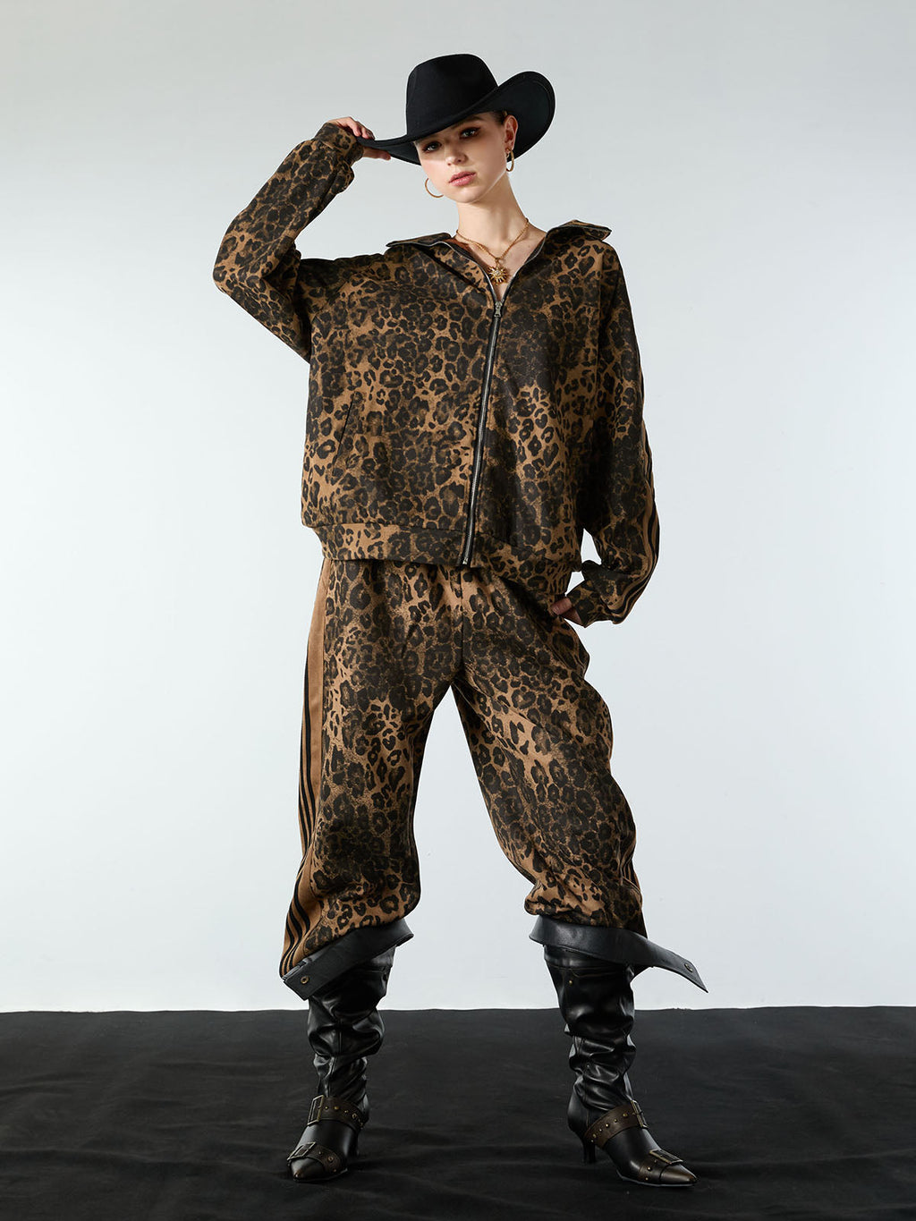 French Terry Cheetah Print Suede Tracksuit - 2277
