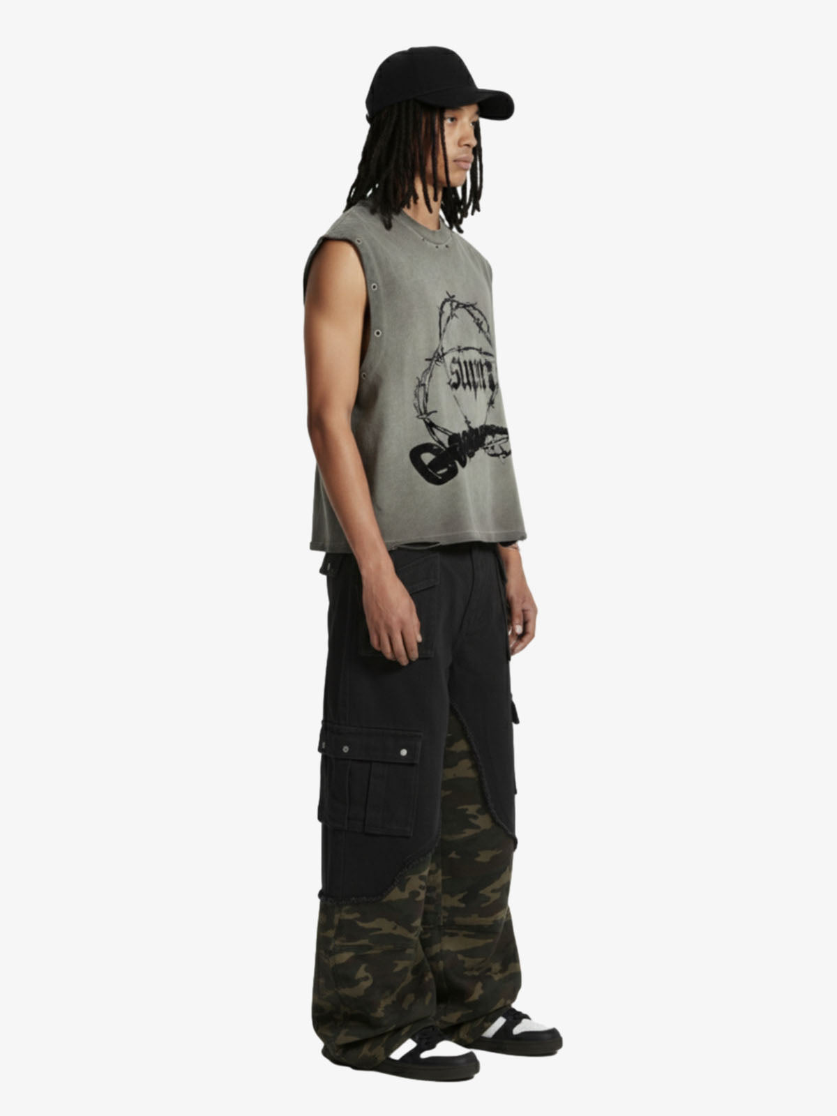Barbed Wire Chain Graphic Sleeveless Vest