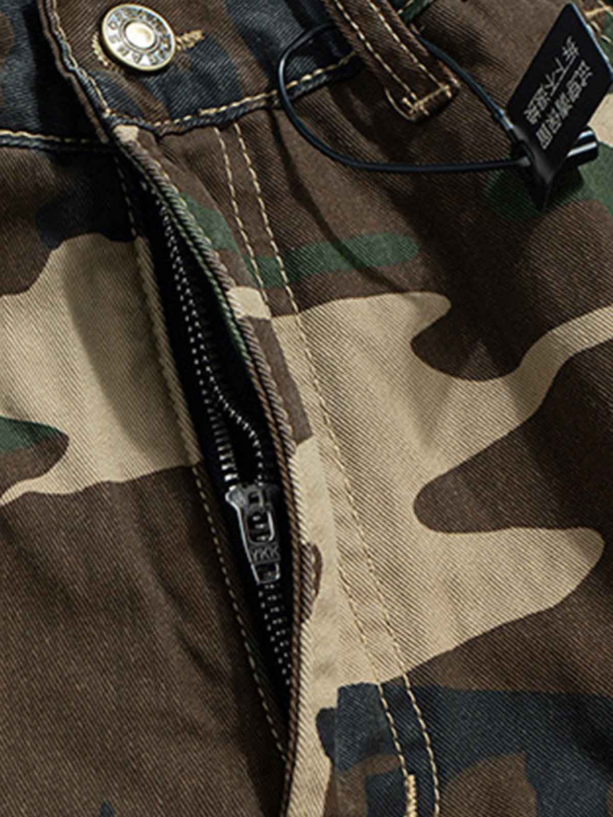 Layered Camouflage Multi-Pocket Cargo Jorts