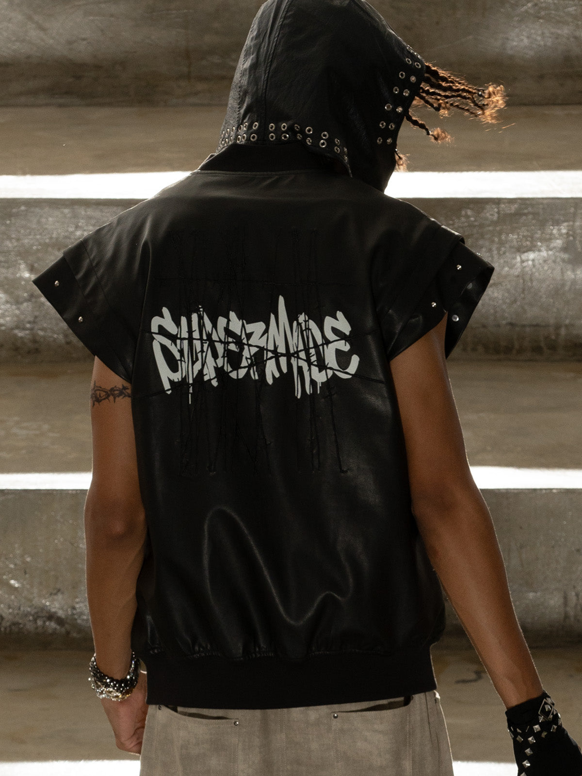 Thorn Destruction Frame Pattern Leather Vest