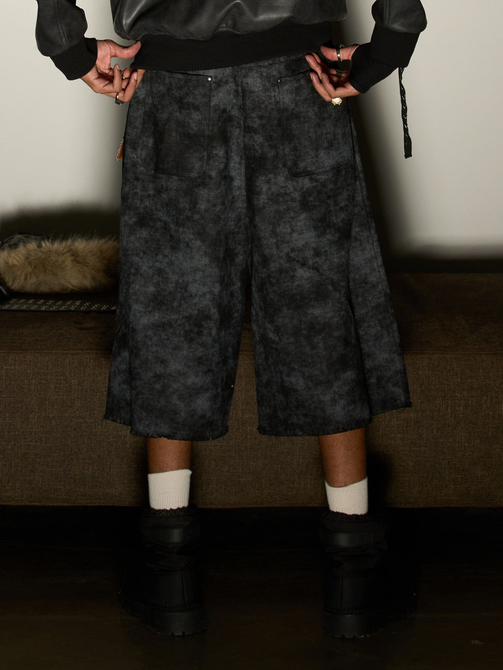 precipice Roman Column Pattern Embroidered Jeans