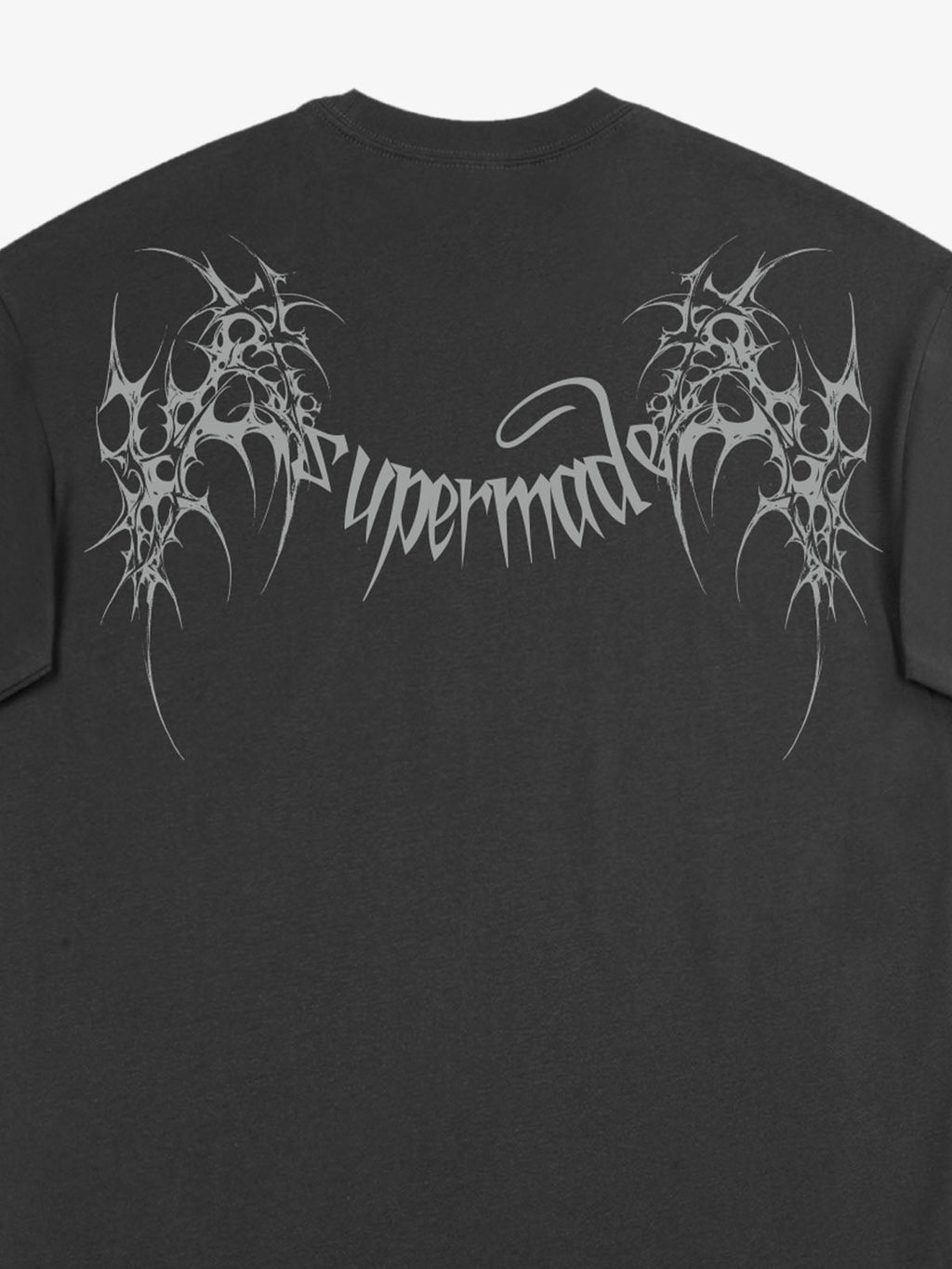 SUPM Gothic Sharp Letter Graphic T-Shirt