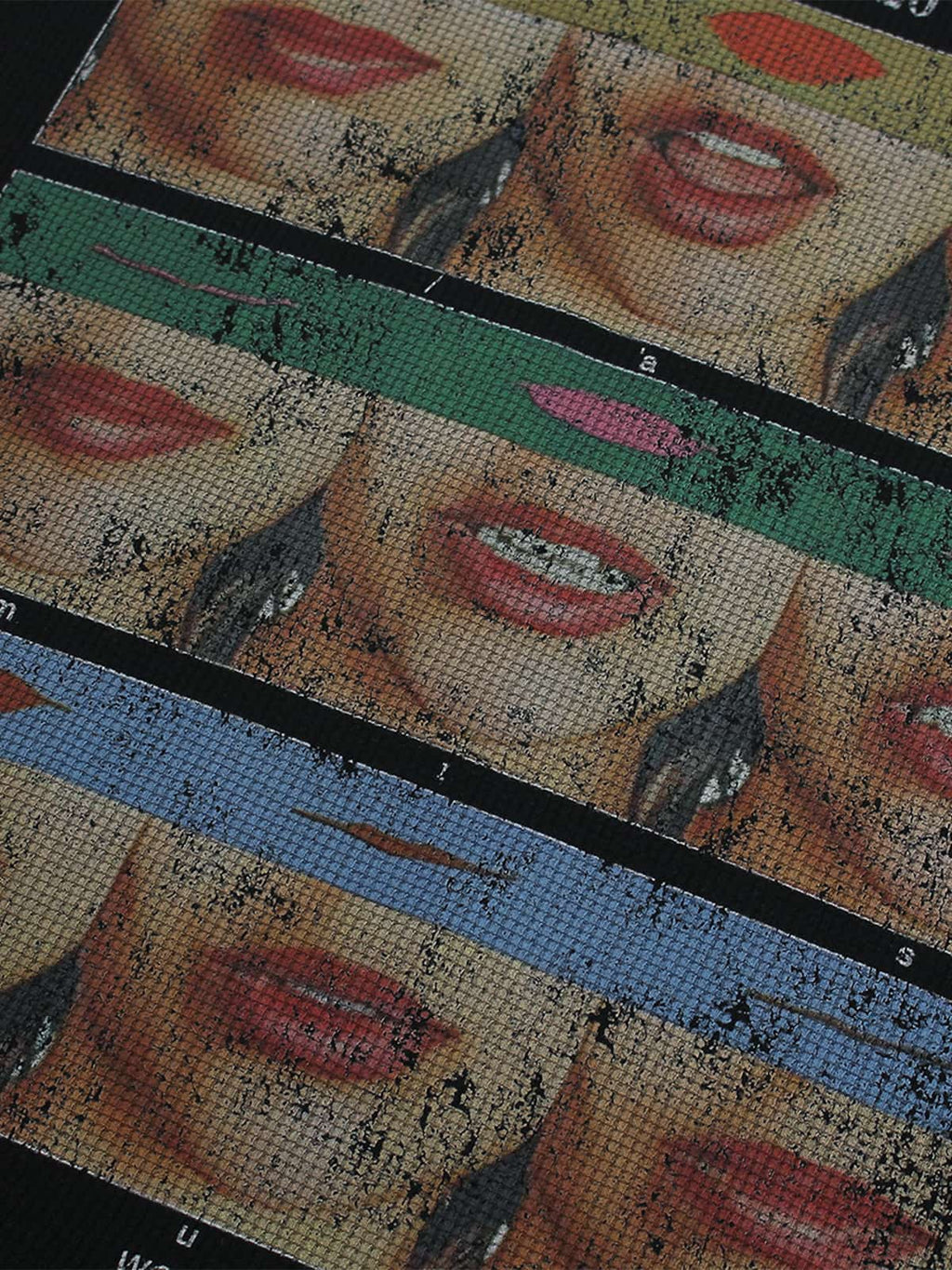 Pop Art Lip Print Graphic T-Shirt