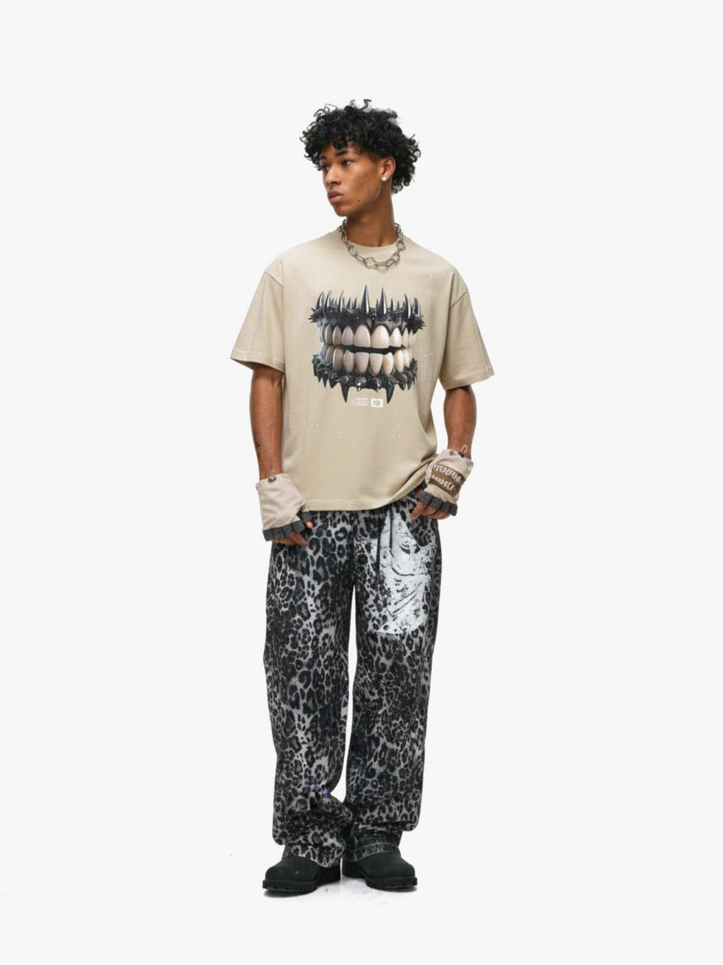 Spiked Teeth Graphic T-Shirt