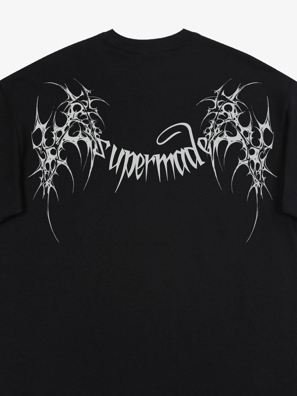SUPM Gothic Sharp Letter Graphic T-Shirt
