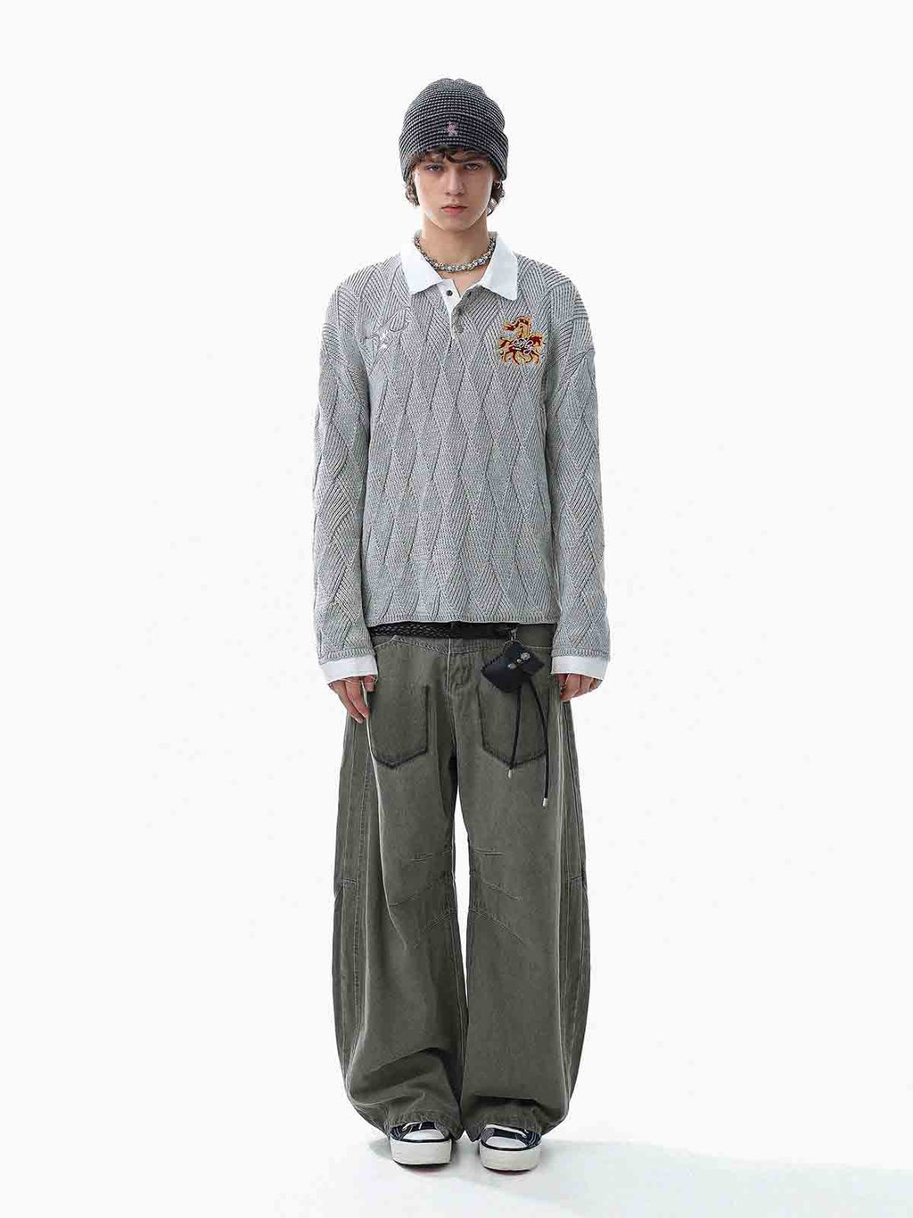Retro Contrast Collar Embroidery Knit Sweater