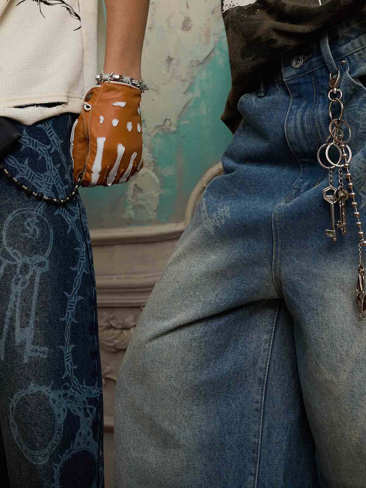 Original Retro Thorn and Key Pattern Laser-Burnout Baggy Jeans - 2595