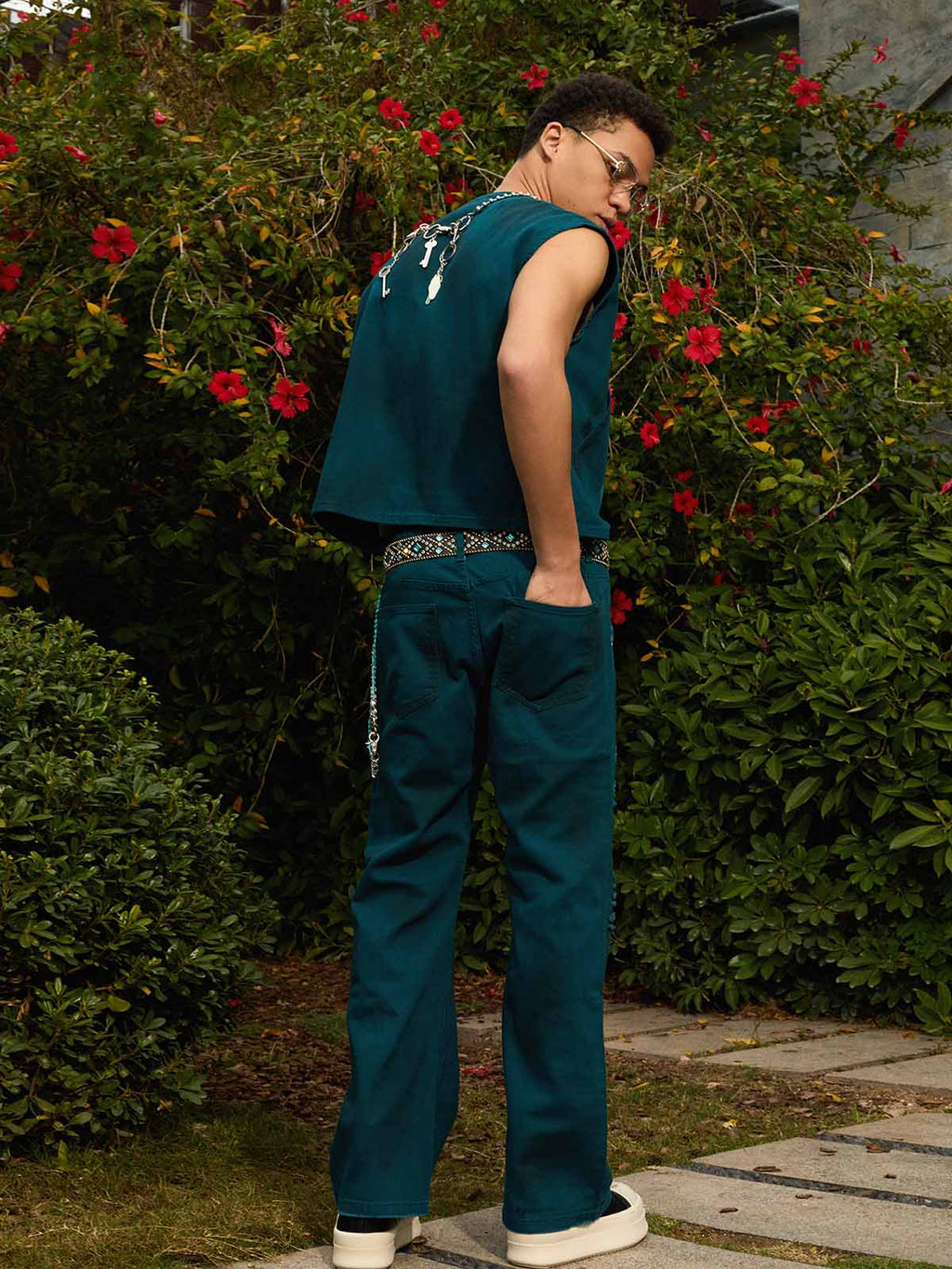 Airbrush Print Sleeveless Vest & Straight Leg Jeans Set