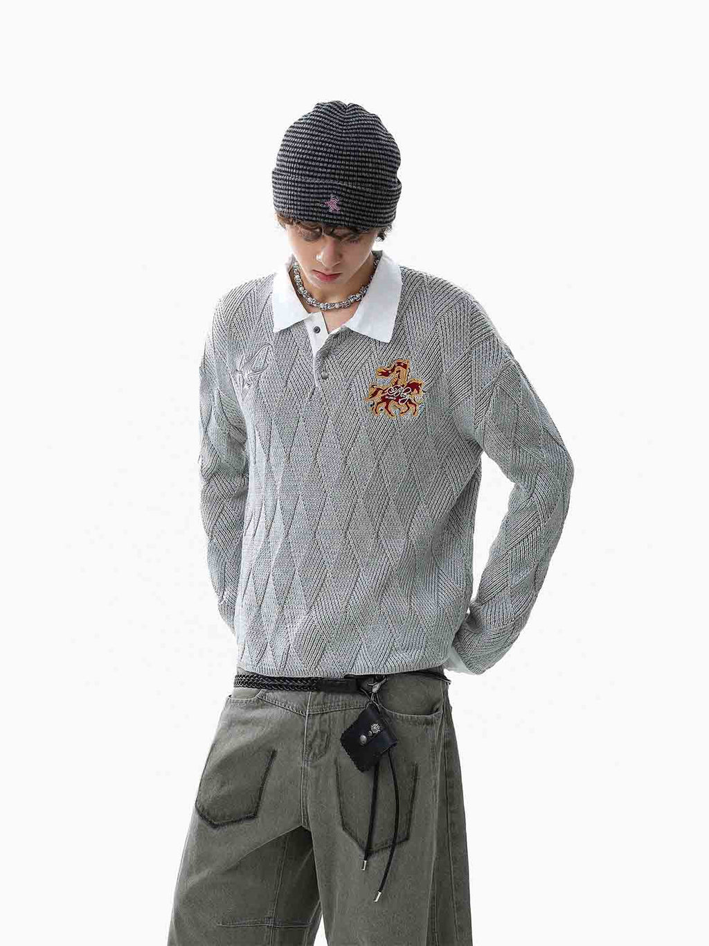 Retro Contrast Collar Embroidery Knit Sweater