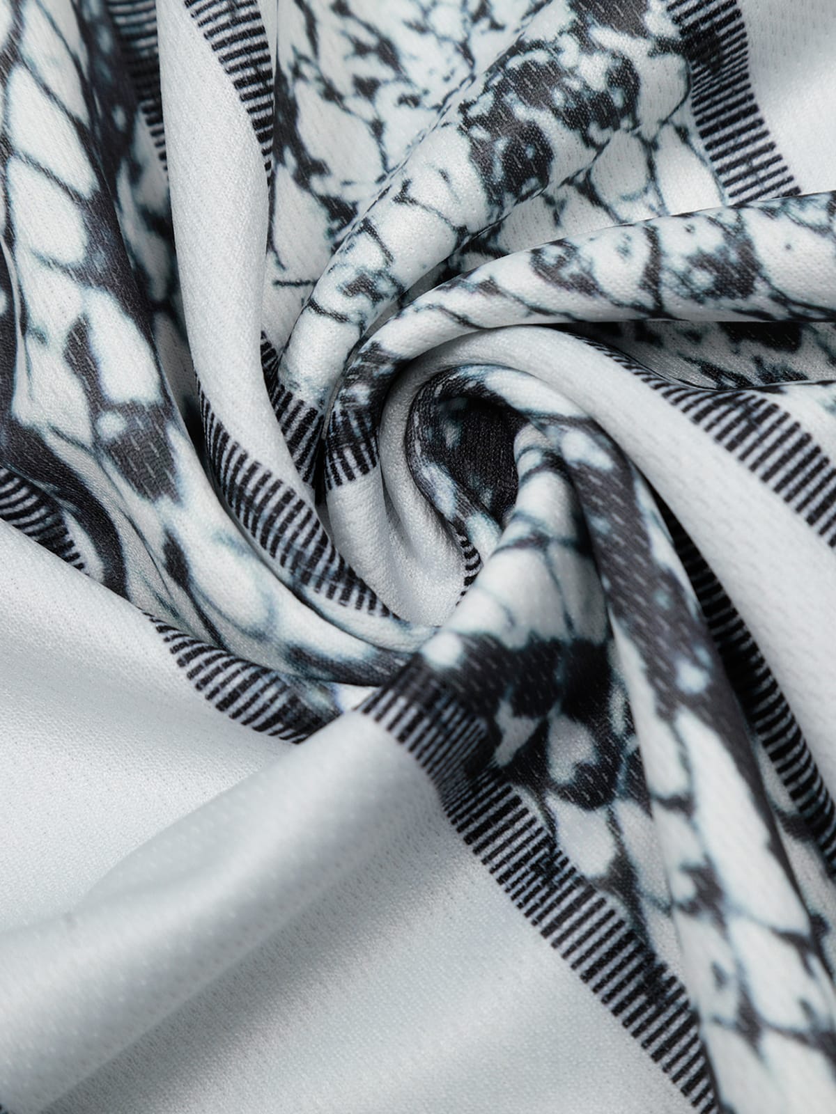 Jersey Style Snake Print T-Shirt - 2418