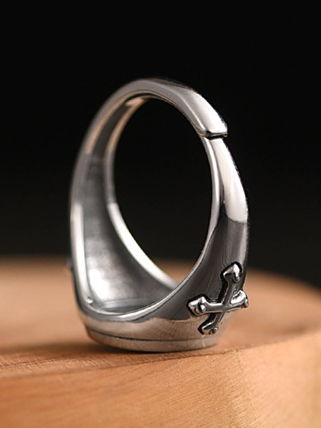 Praying Hands Signet Ring
