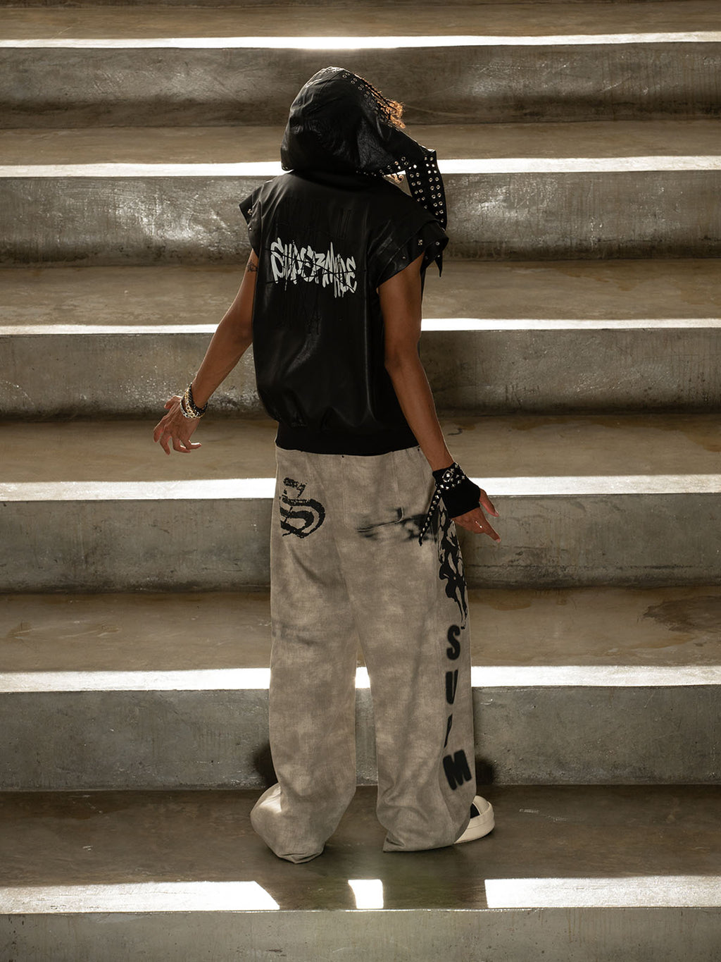 Thorn Destruction Frame Pattern Leather Vest