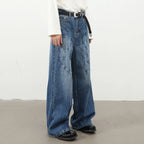 Loose Vintage Blue Denim Baggy Jeans — fit shot