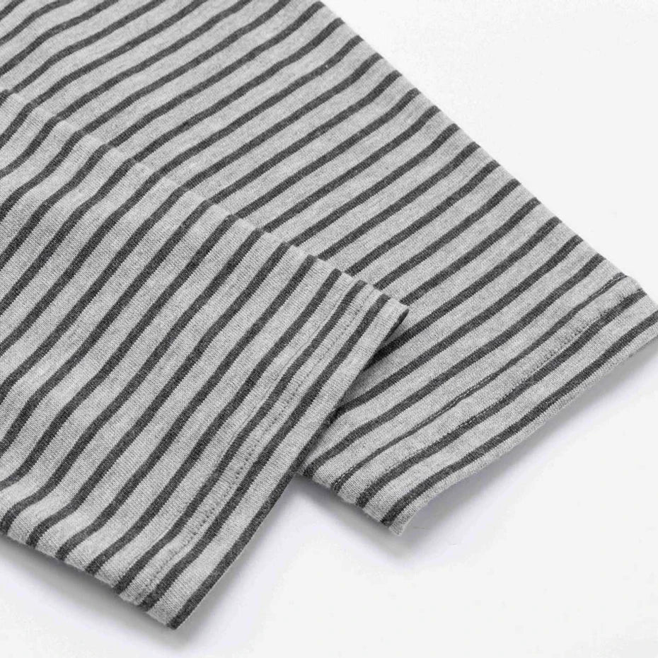 Tshirts Vintage Oversized Long Sleeve Tee — fabric close-up