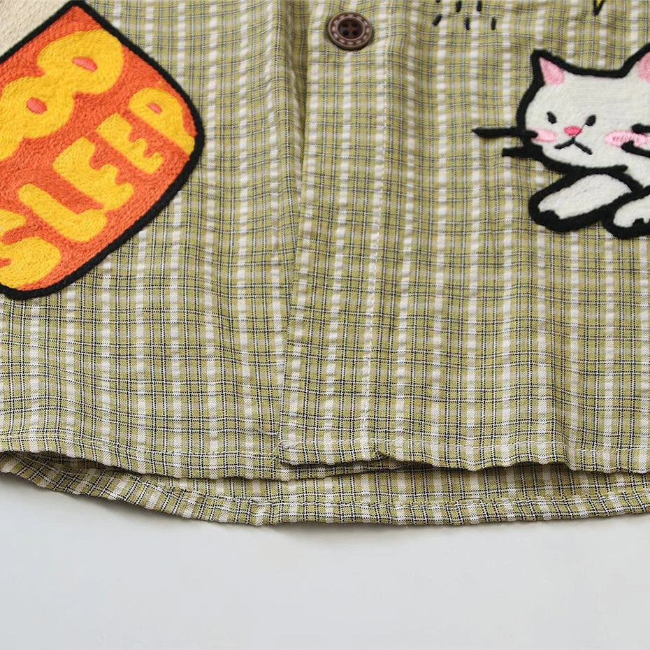 Vintage Cat Graphic Loose Shirt — fabric close-up