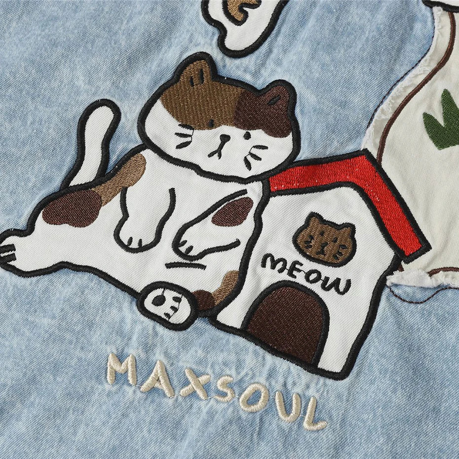 Vintage Cat Graphic Denim Loose Shirt — fit shot