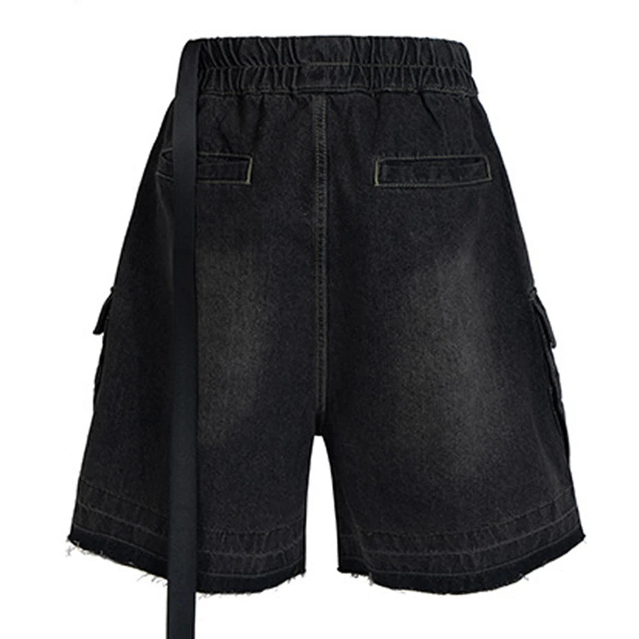 Vintage Baggy Denim Shorts — detail shot