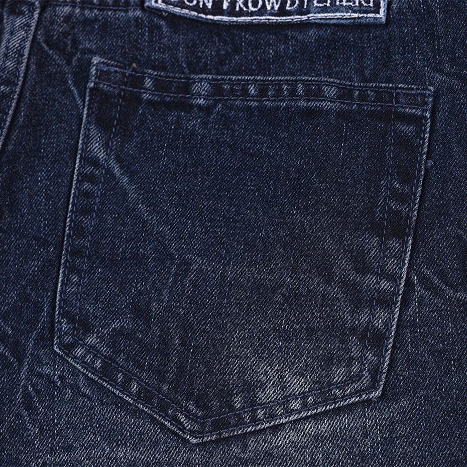 Jeans Vintage Blue Loose Denim Shorts — fit shot
