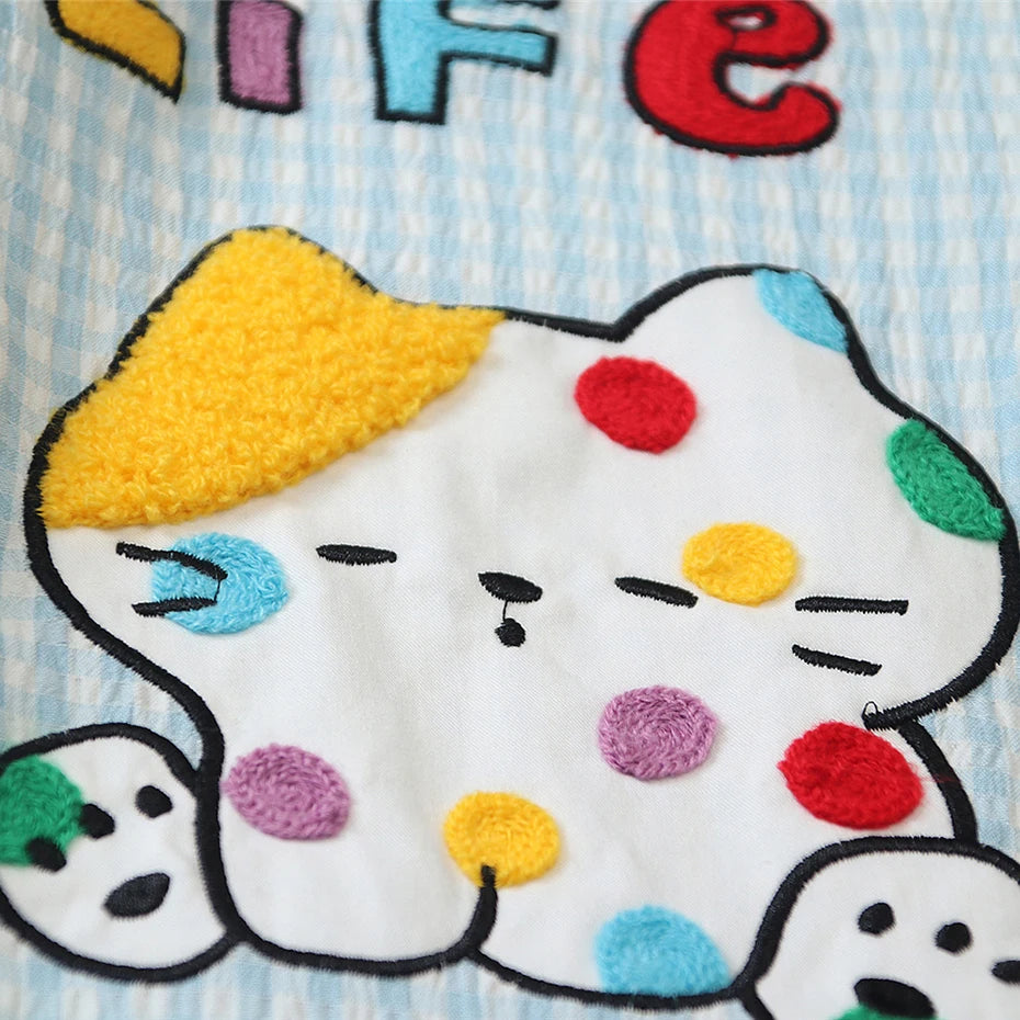 Embroidered Cat Graphic Loose Shirt — fit shot