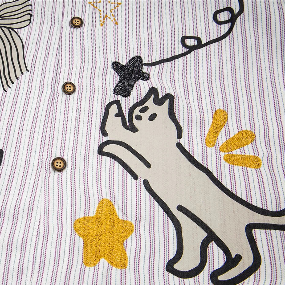 Bow Vintage Cat Graphic Oversized Shirt — fit shot