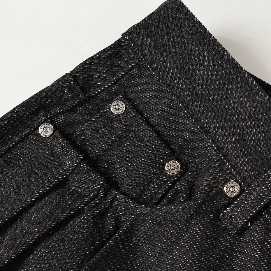 Black Pleated Denim Loose Jeans — fit shot