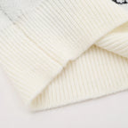 Y2K White Knit Oversized Sweater — fabric close-up
