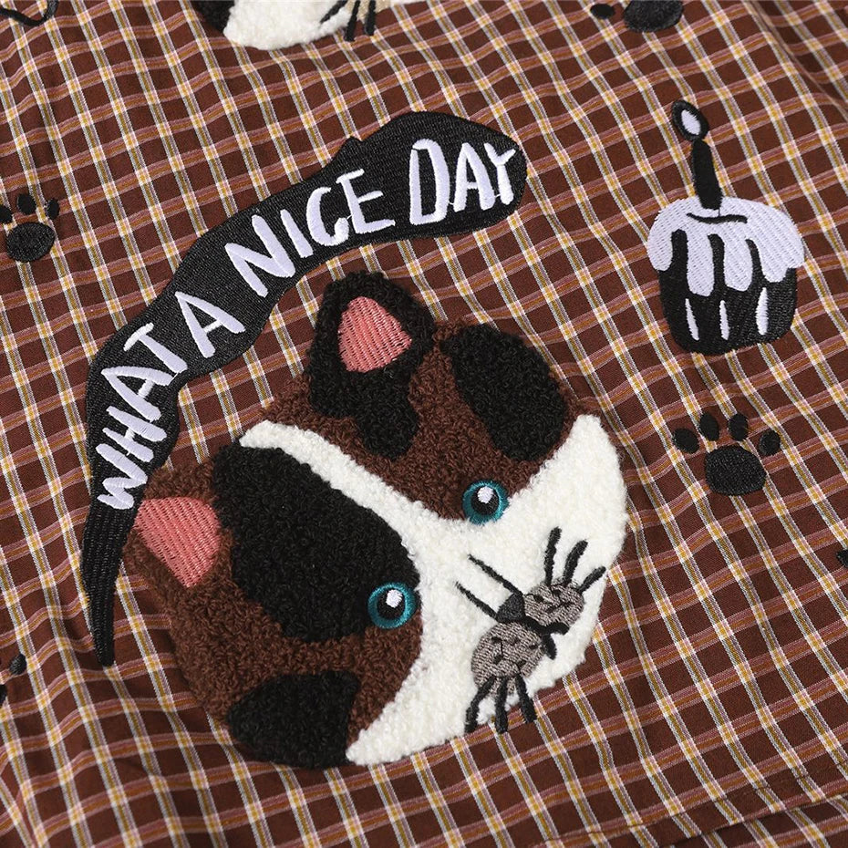 Vintage Plaid Cat Embroidered Shirt — detail shot