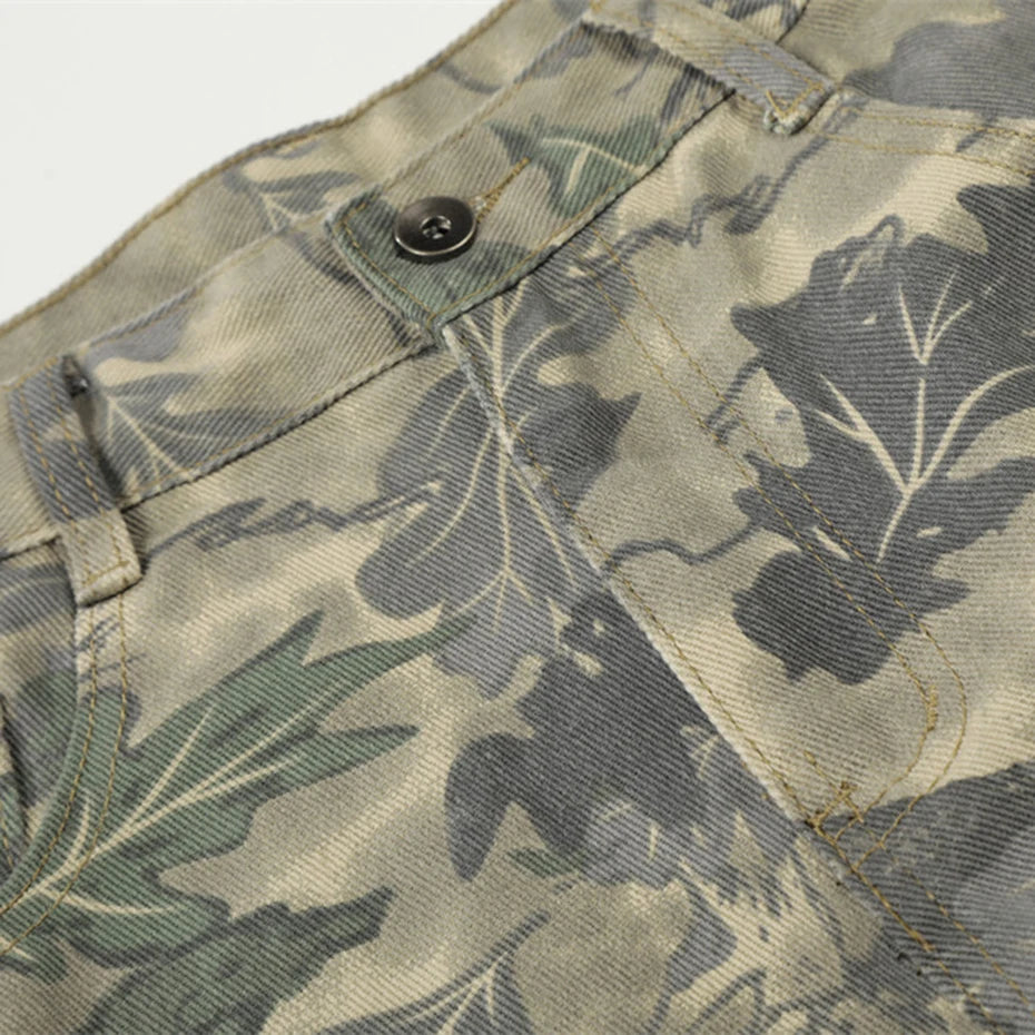 Camouflage Loose Denim Shorts — detail shot