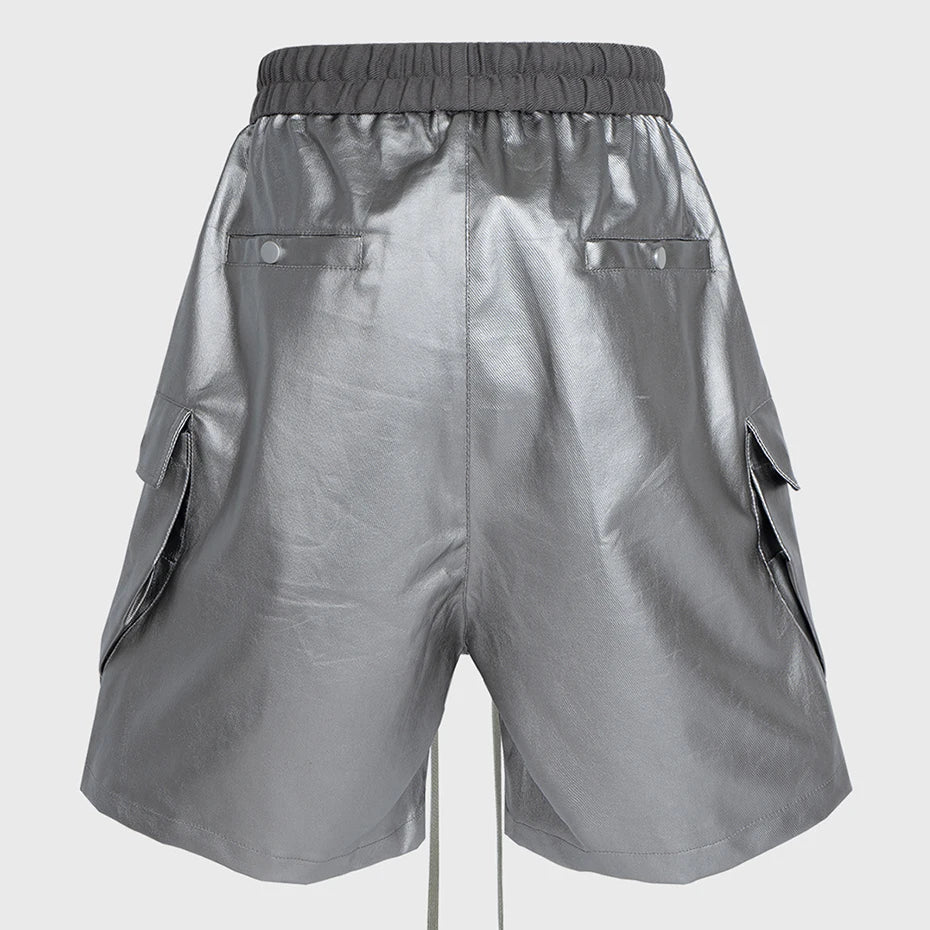 Side Black Loose Cargo Shorts — detail shot