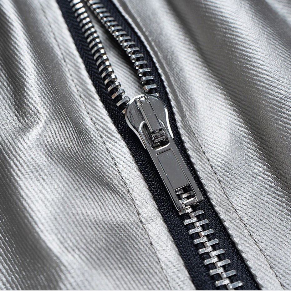 Side Black Loose Cargo Shorts — fit shot