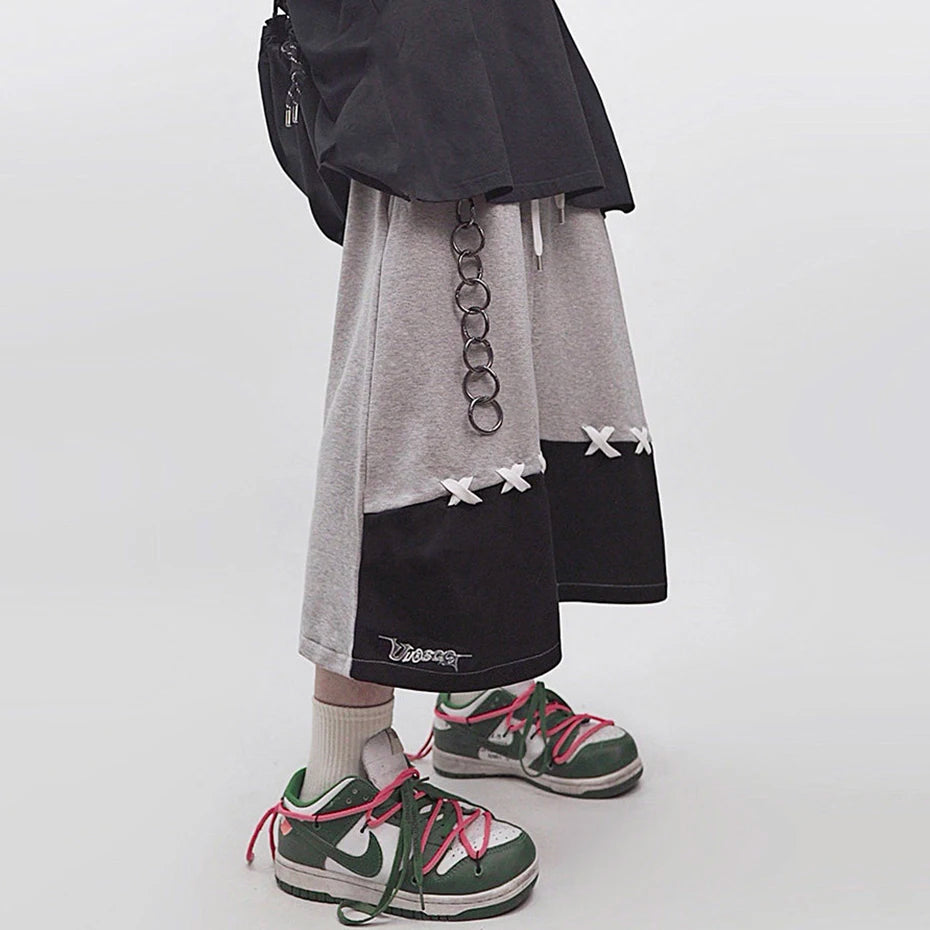 Vintage Color Block Oversized Shorts — fit shot