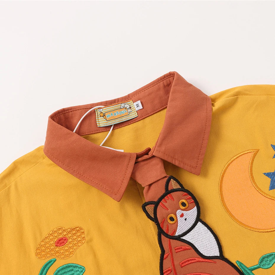 Y2K Vintage Cat Graphic Oversized Shirt — detail shot