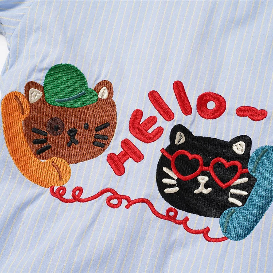 Y2K Cartoon Cat Graphic Loose Shirt — detail shot