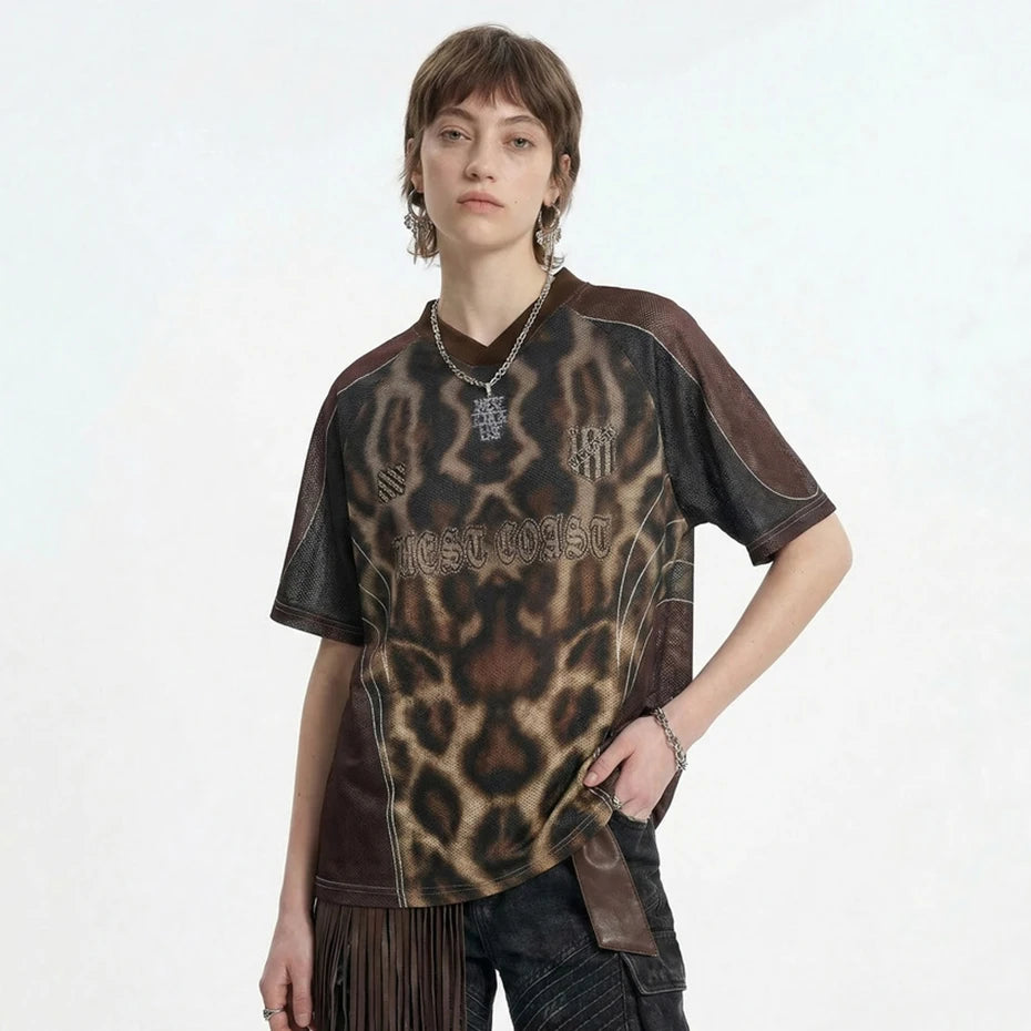 Y2K Vintage Leopard Oversized T-Shirt — detail shot