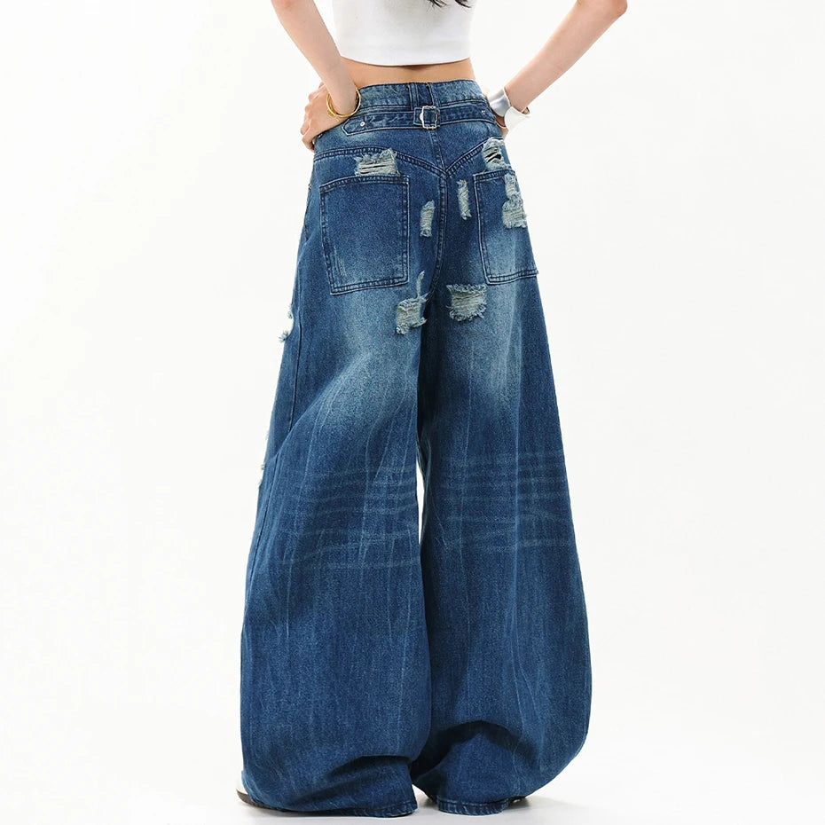 Wide Vintage Blue Denim Baggy Jeans — fabric close-up