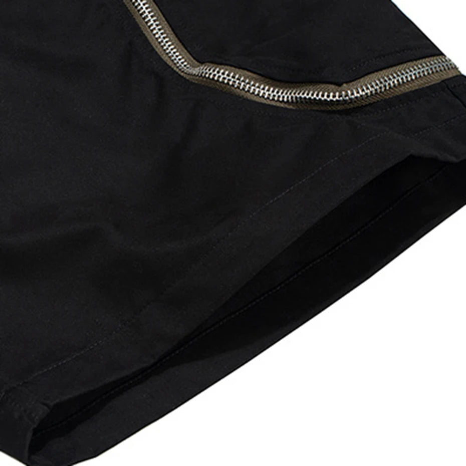Pocket Black Loose Cargo Shorts — fit shot