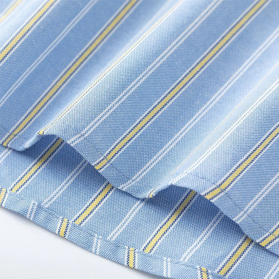 Shirts Vintage Striped Loose Shirt — fabric close-up