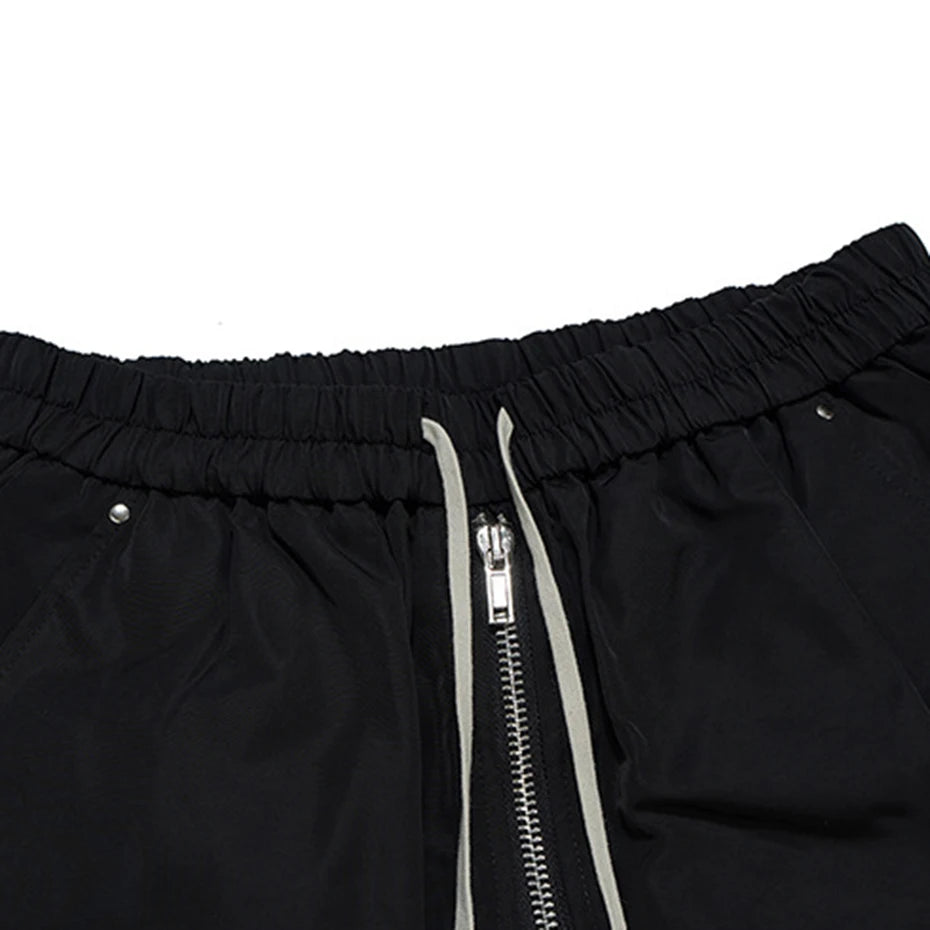Pockets Black Loose Cargo Shorts — back view
