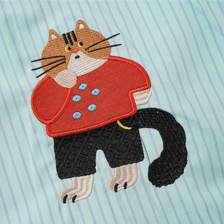 Short Y2K Cat Graphic Loose Shirt — fabric close-up