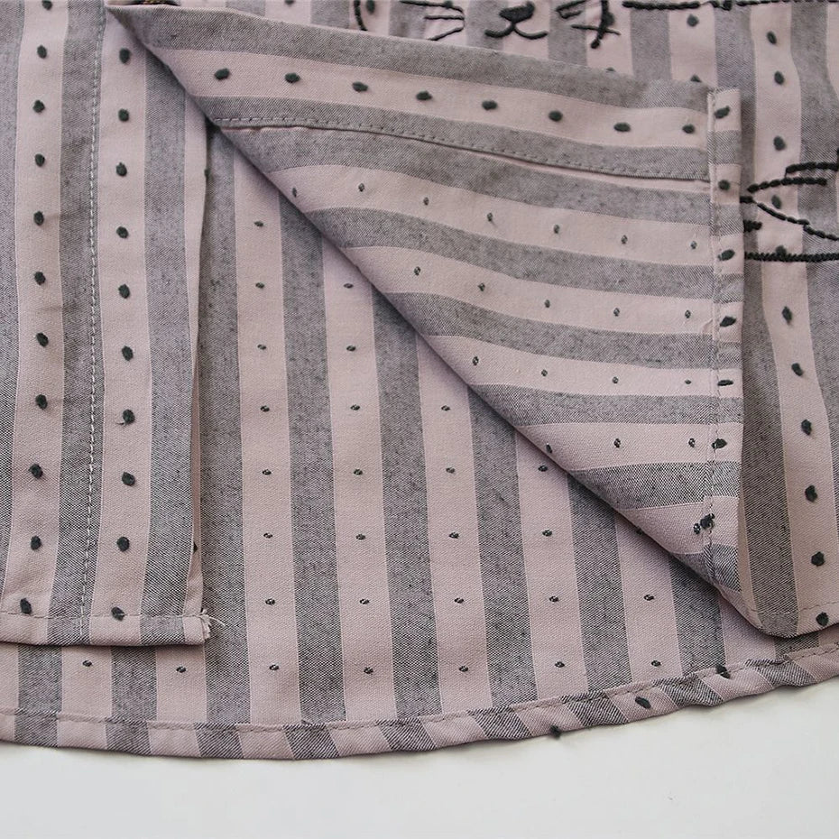 Shirts Vintage Cat Graphic Oversized Shirt — fabric close-up