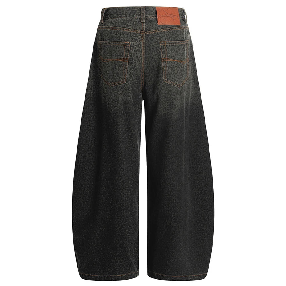 Loose Vintage Leopard Denim Baggy Jeans — detail shot