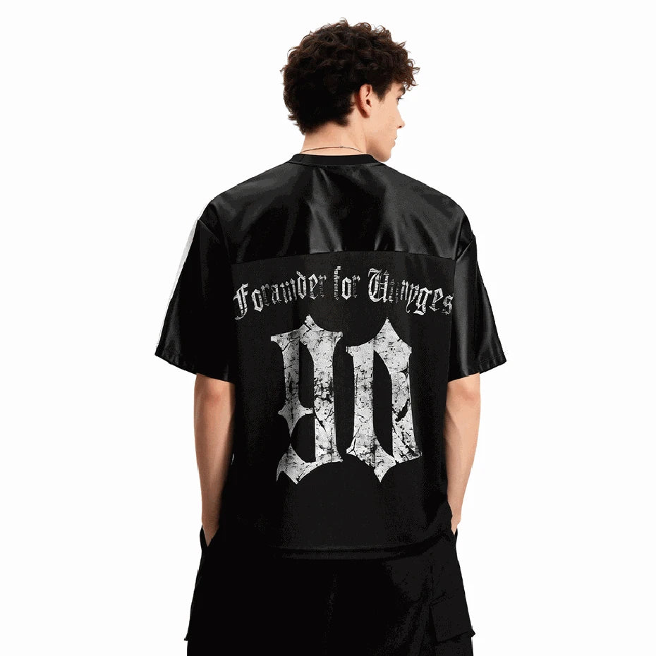 Black Cross Star Graphic Loose T-Shirt — detail shot