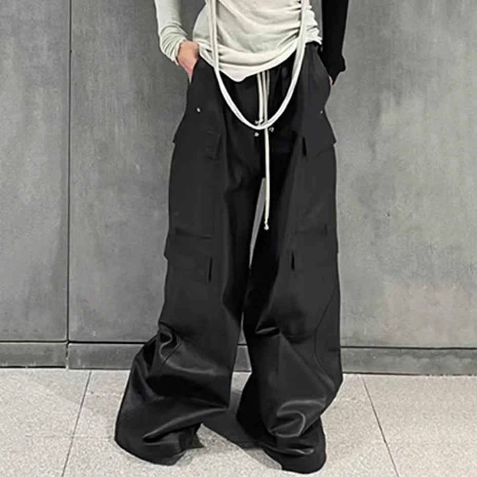 Black Baggy Cargo Pants — fit shot