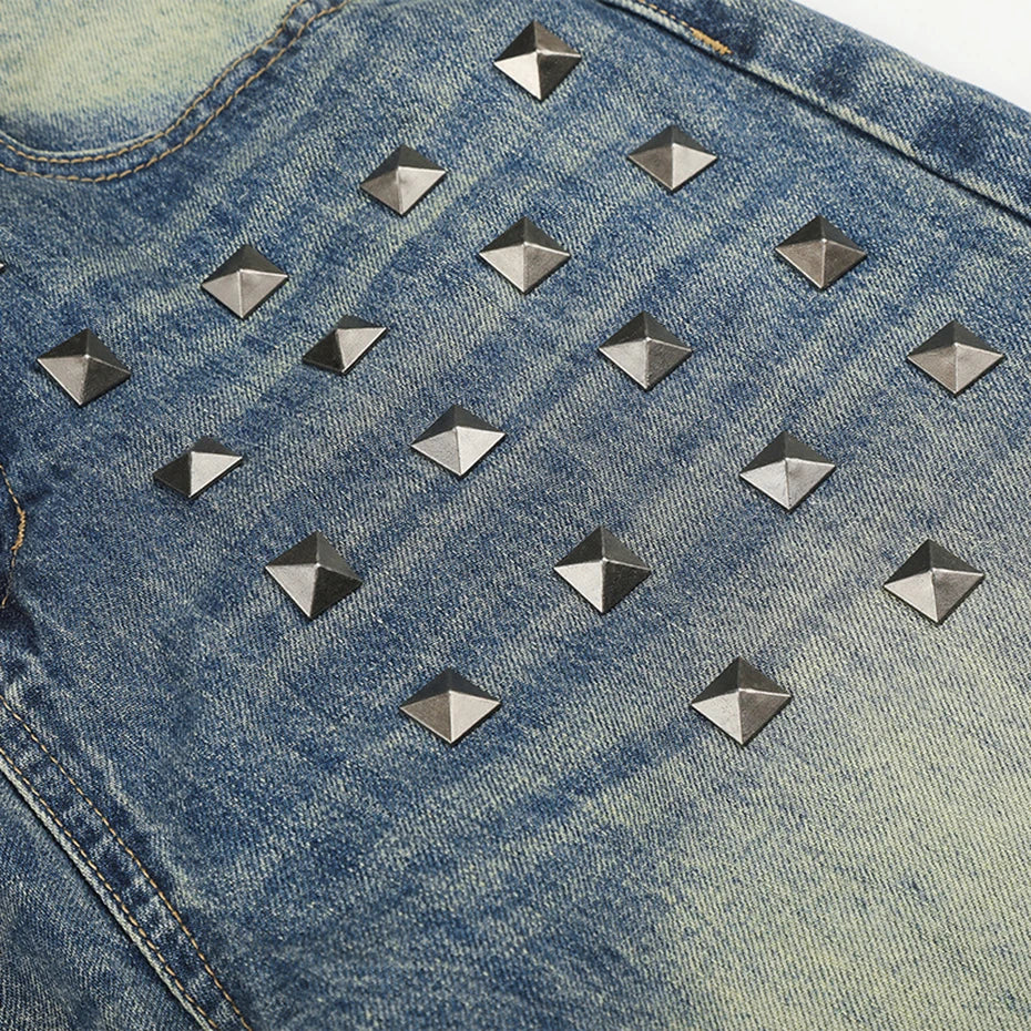 Vintage Denim Loose Jeans — detail shot