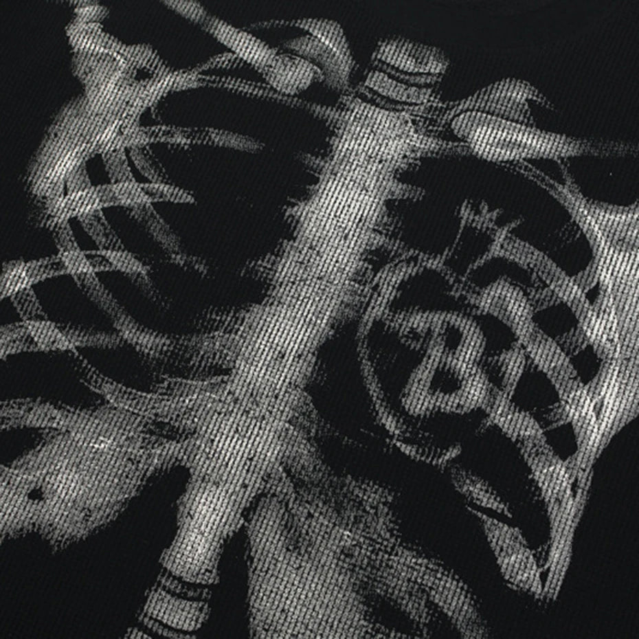 Y2K Black Skeleton Graphic Oversized T-Shirt — fit shot