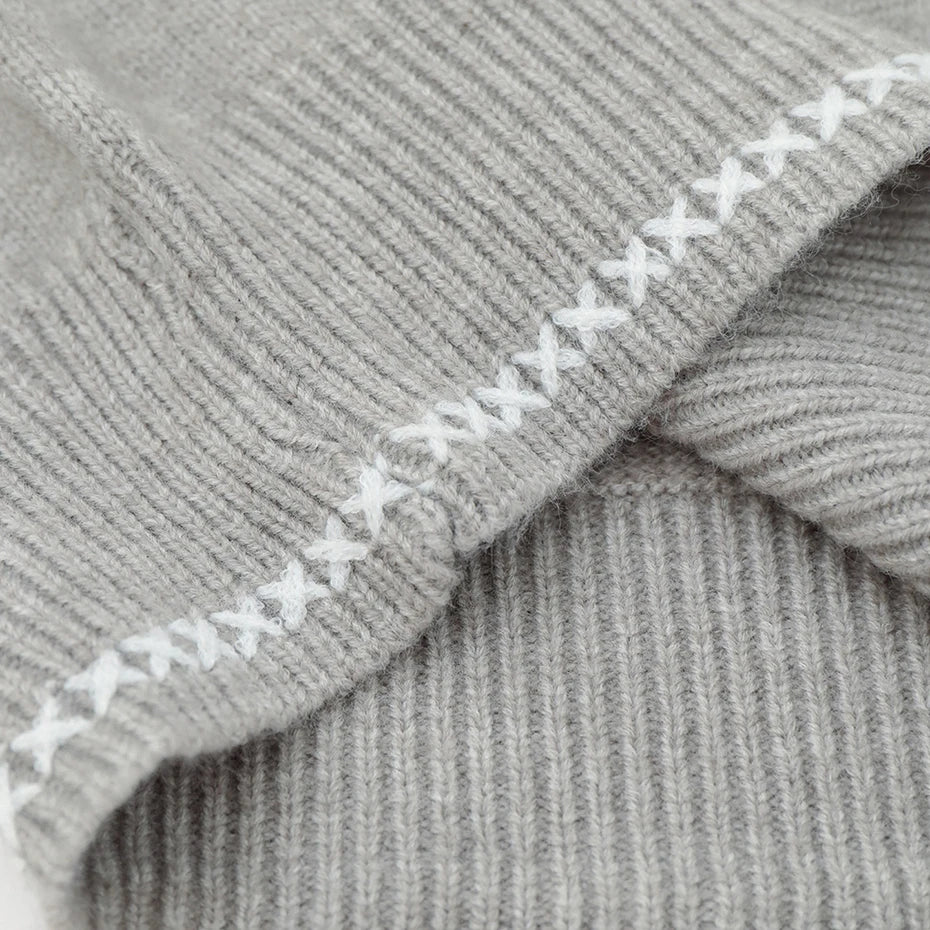 Sweaters Vintage Knit Oversized Sweater — fabric close-up