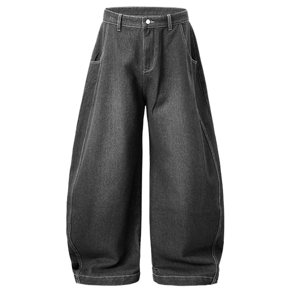 Vintage Denim Baggy Jeans — fit shot
