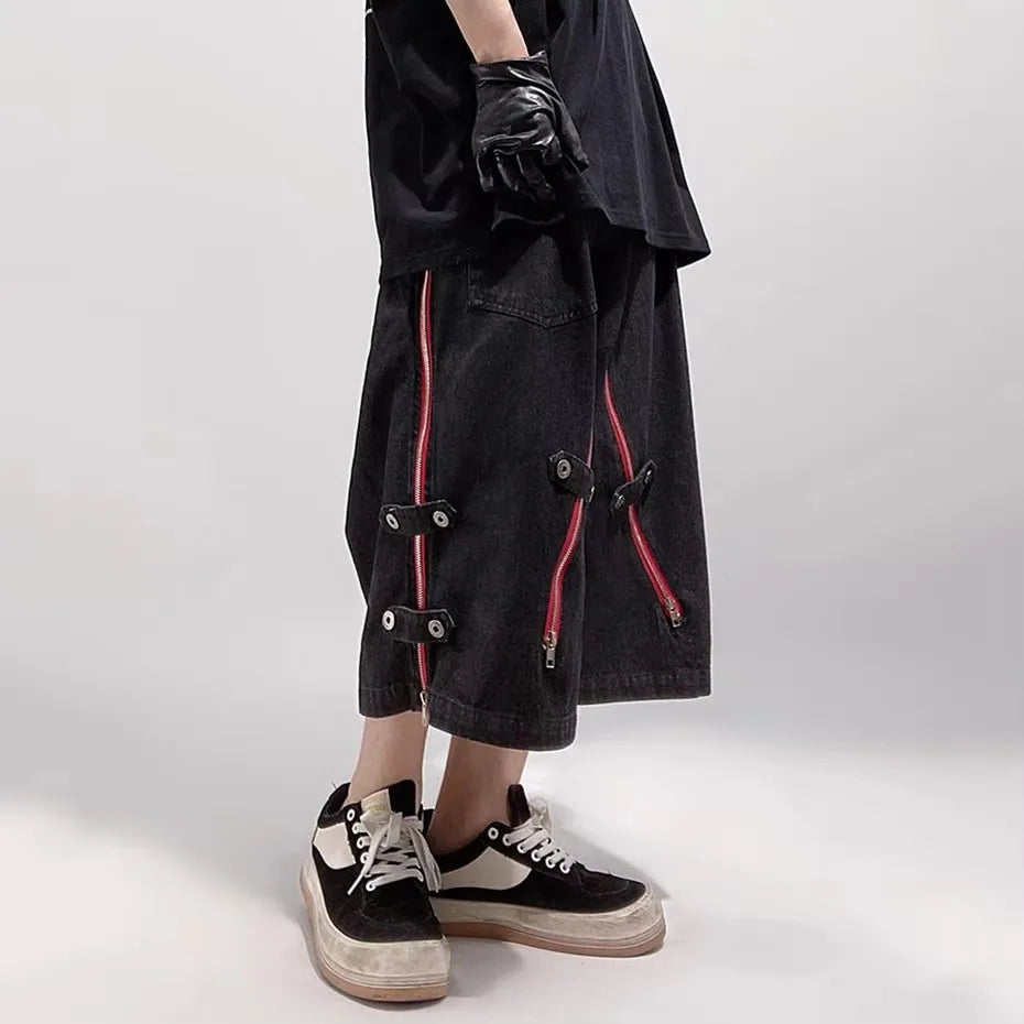 Zip Loose Cargo Shorts — fit shot