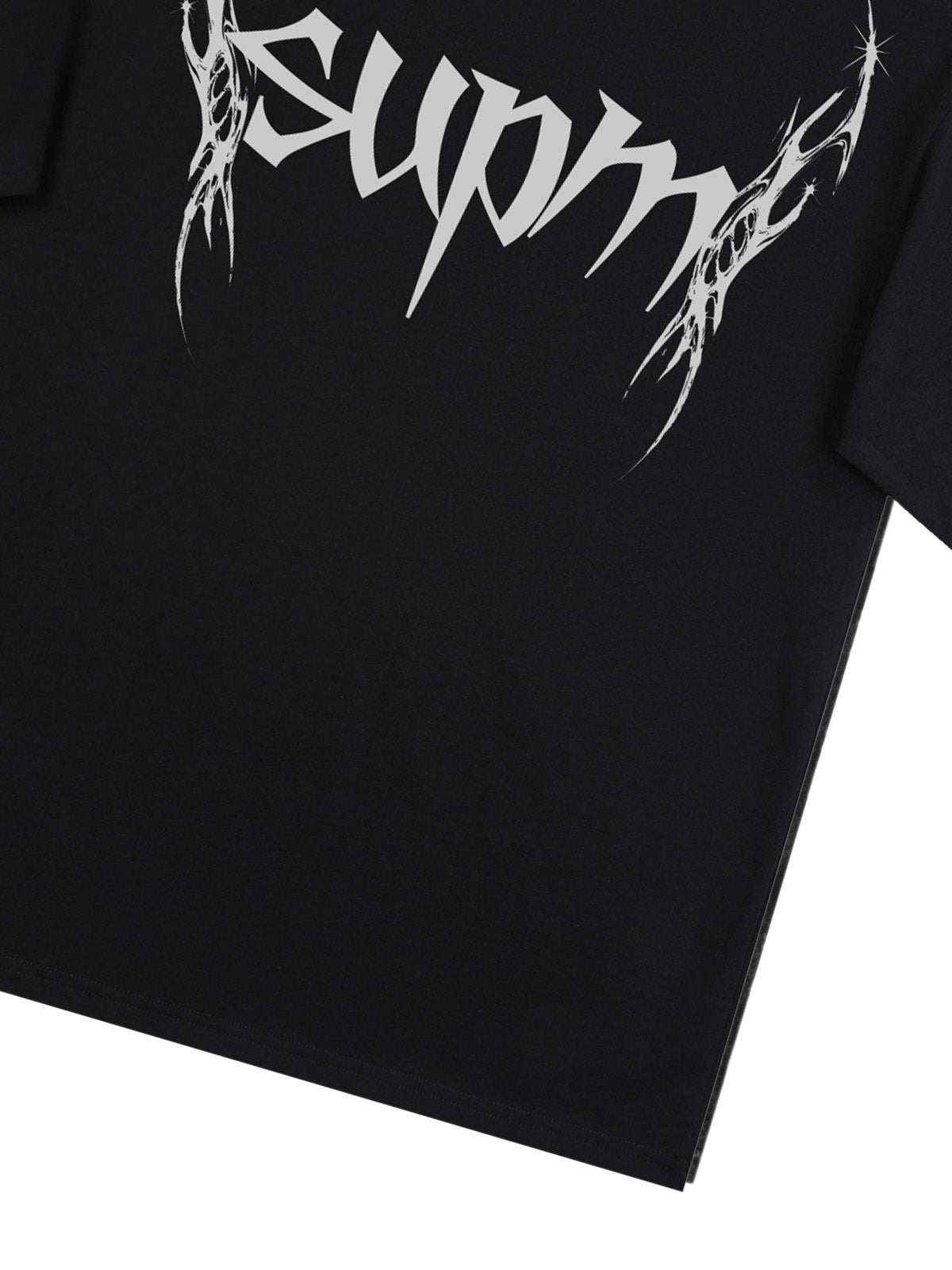 SUPM Gothic Sharp Letter Graphic T-Shirt